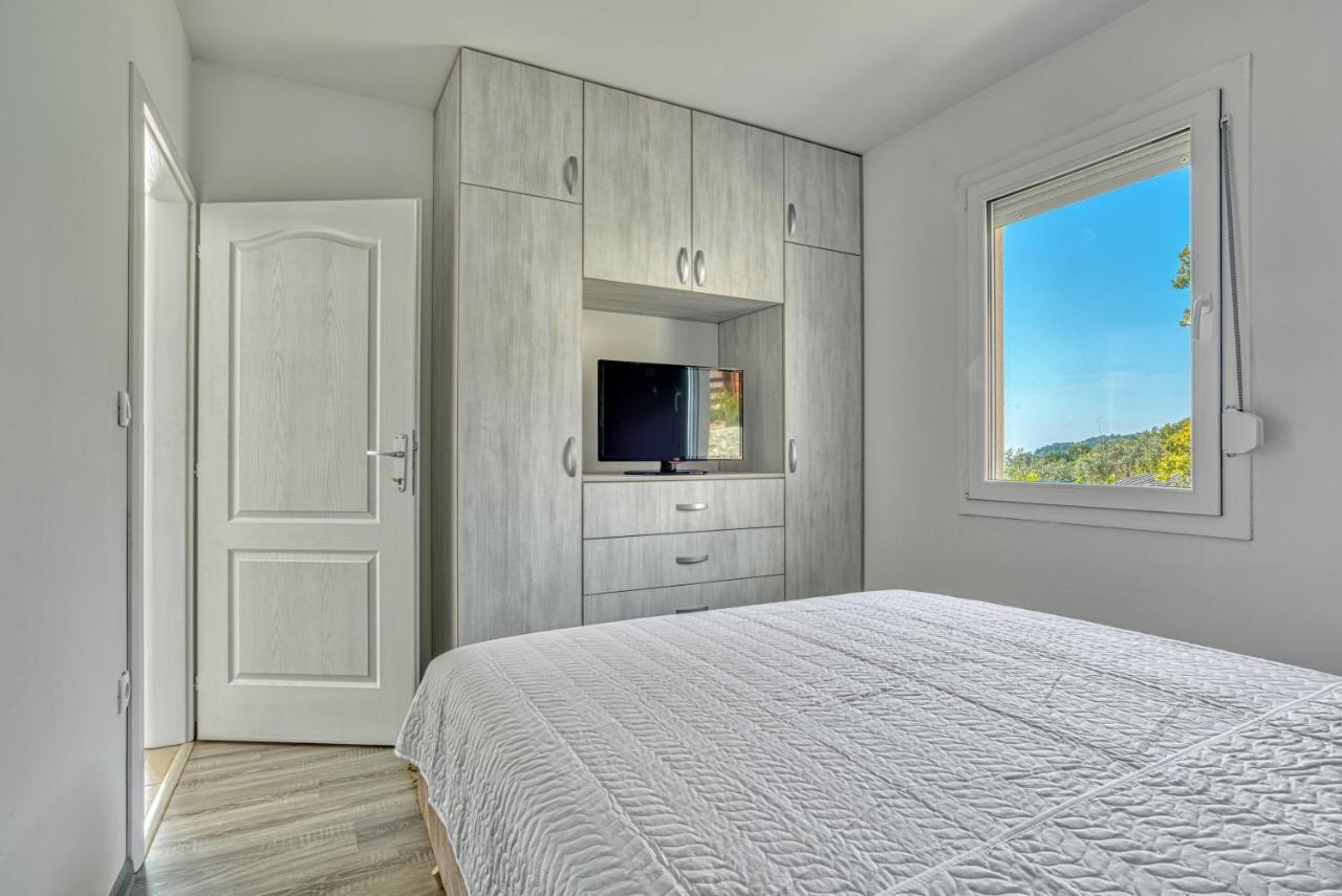 Two Bedroom House With Sea View Maj Buljarica Eksteriør bilde